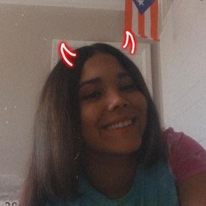 Meet your Posher, Caroline